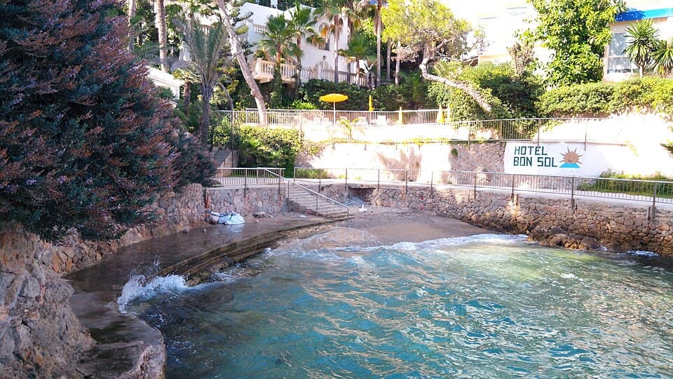 Photos of Playa de Illetes: Cala Brogit3